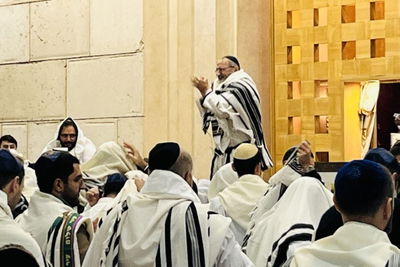 הרב לאזאר בצאת הצום