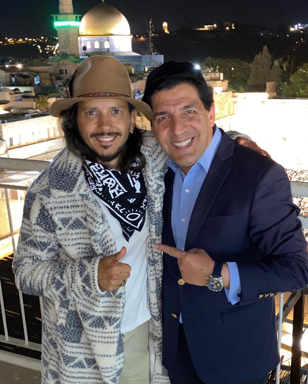 רגע לפני כיפור: השחקן המפורסם ביקש סליחה בכותל