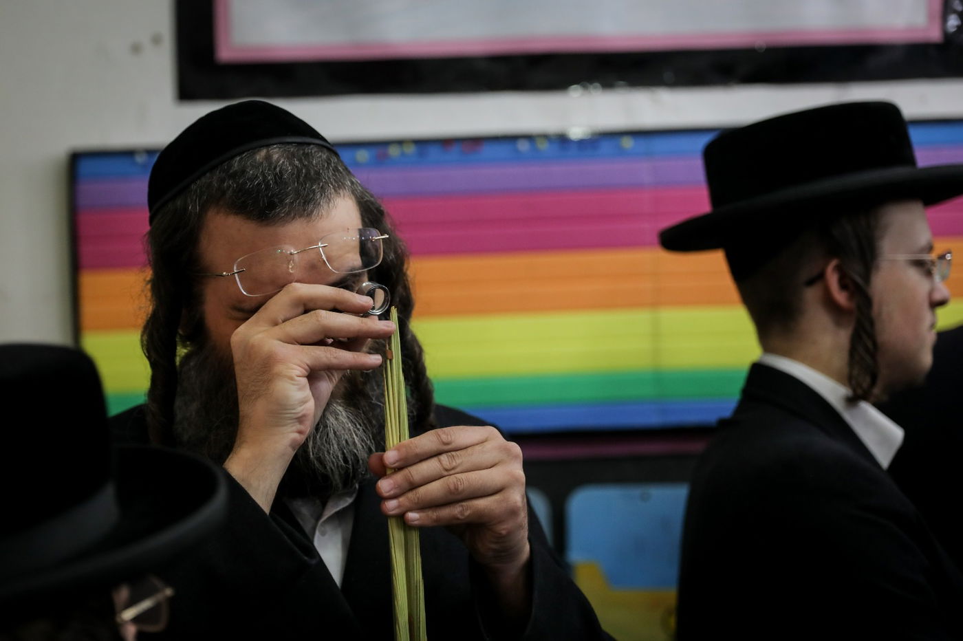 בגאולה ובמאה שערים: כך נראות ההכנות לחג הסוכות