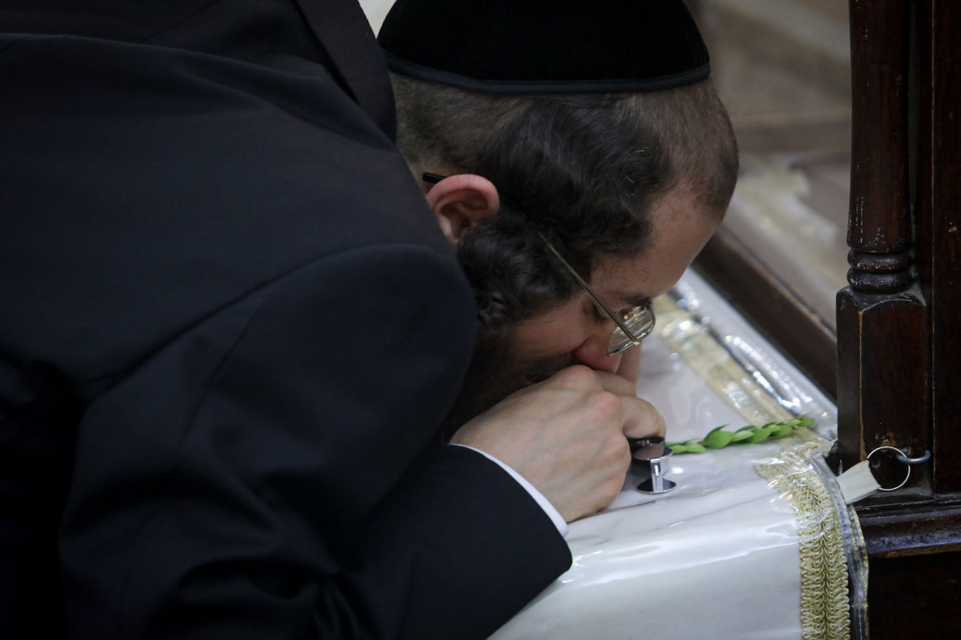 רגע אחרי הצום; האברכים בחרו ארבעת המינים • תיעוד