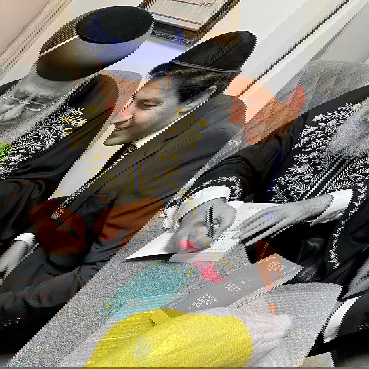 האתרוג של רב הסלבס לראשון לציון • תיעוד