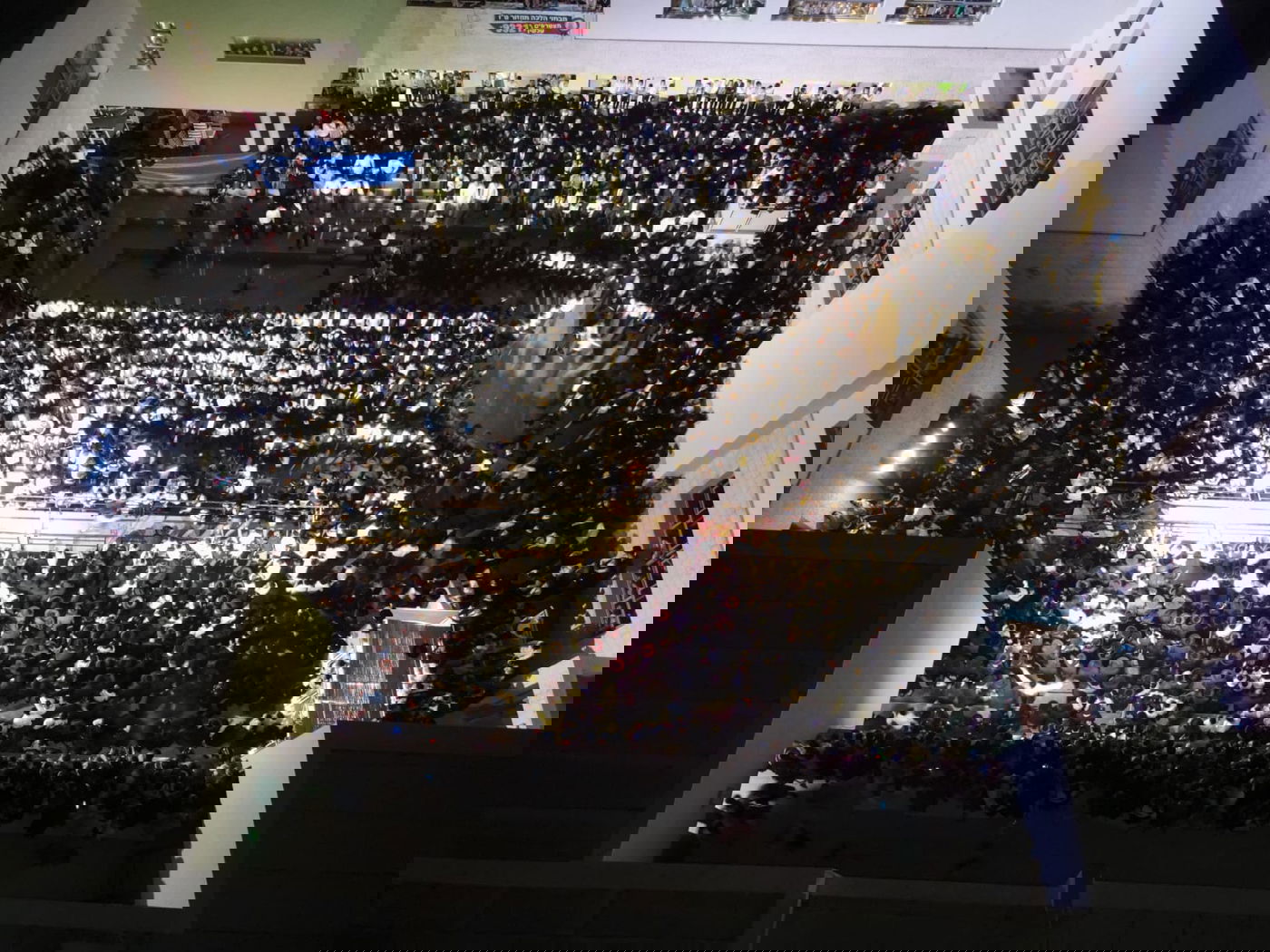 תיעוד: רבי מיילך בידרמן הקפיץ את תושבי אלעד