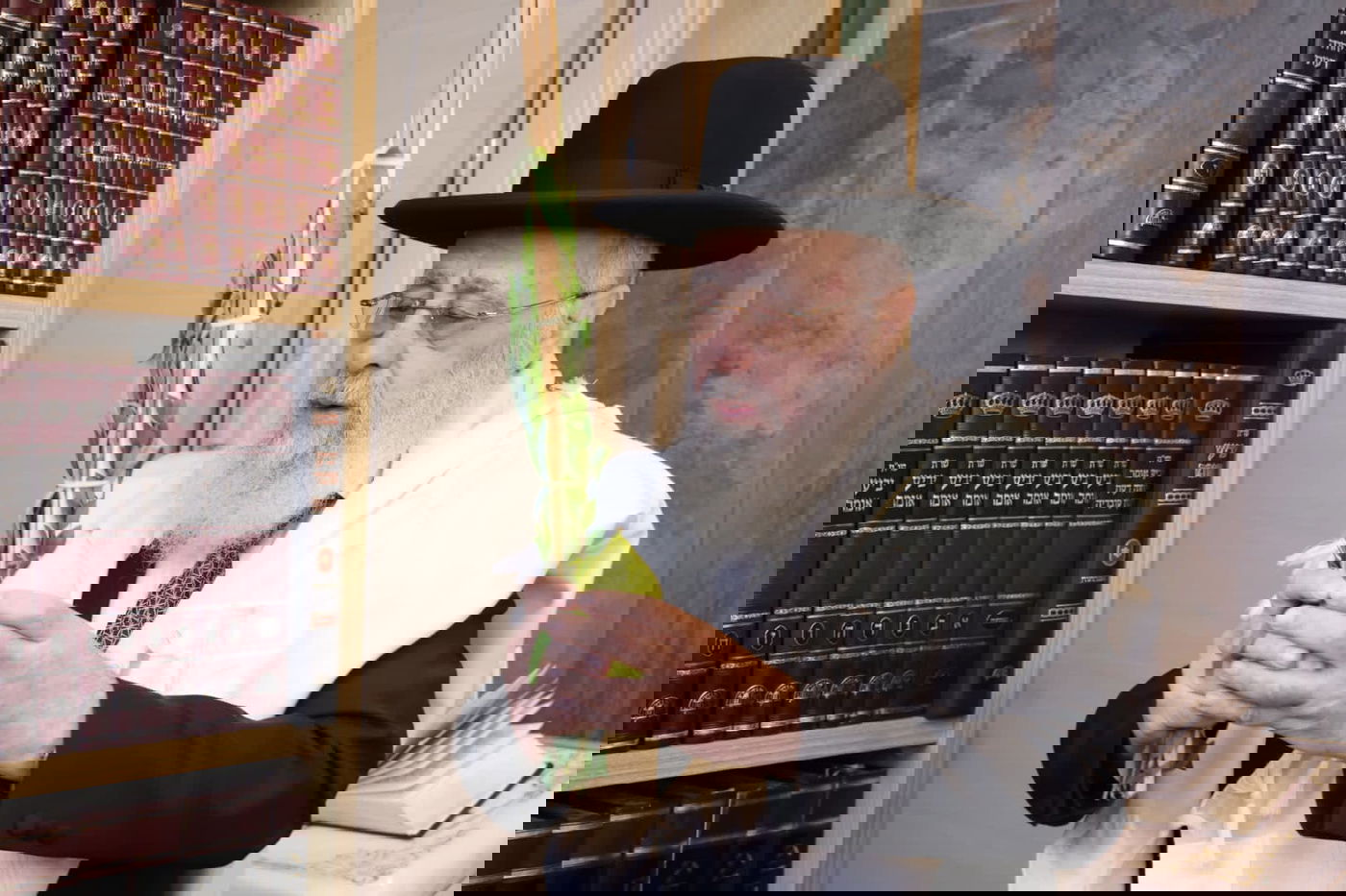 תיעוד: הראשון לציון בנטילת ארבעת המינים