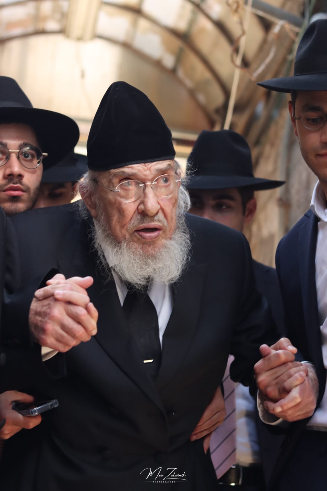 המסע של ראש הישיבה הגרב"מ אזרחי למחוזות ילדותו ובחרותו | תיעוד מצולם