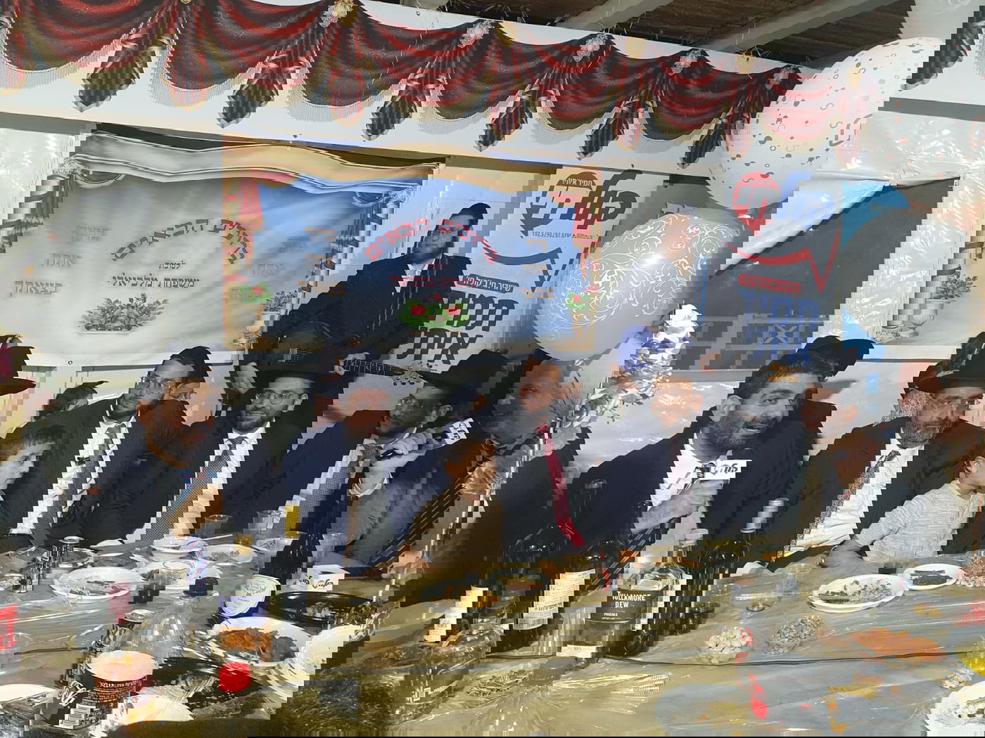 כל המי ומי בשמחת חג בסוכת ח"כ מיכאל מלכיאלי | גלריה