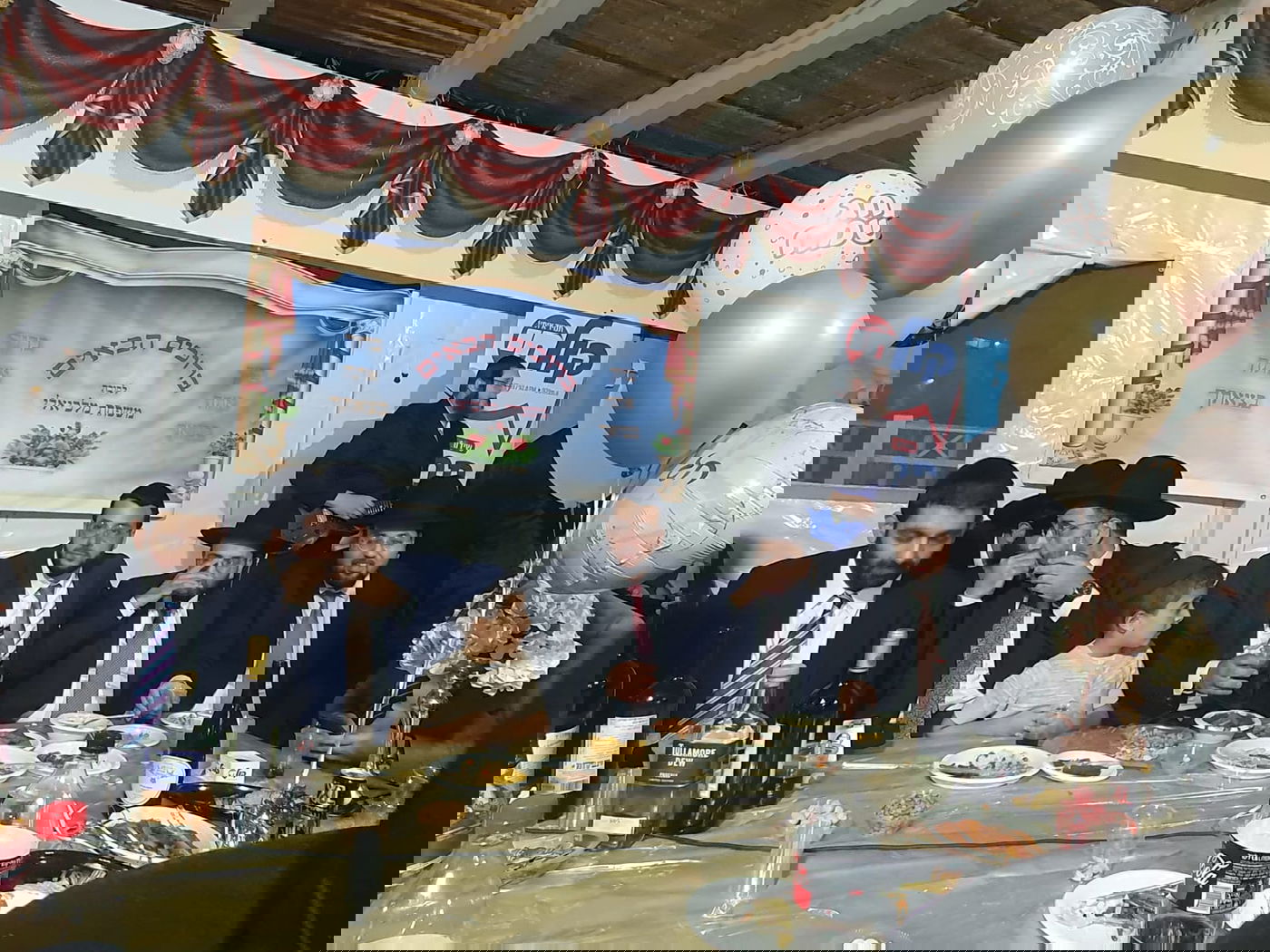 כל המי ומי בשמחת חג בסוכת ח"כ מיכאל מלכיאלי | גלריה