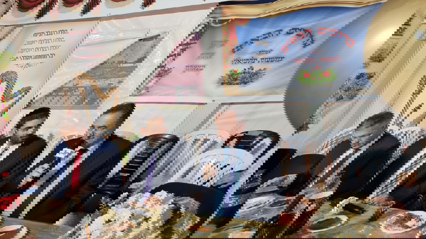 כל המי ומי בשמחת חג בסוכת ח"כ מיכאל מלכיאלי | גלריה