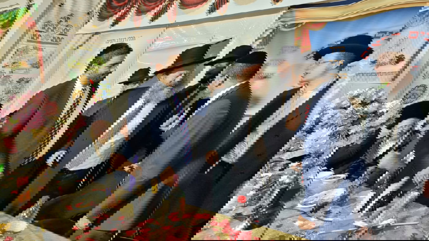 כל המי ומי בשמחת חג בסוכת ח"כ מיכאל מלכיאלי | גלריה