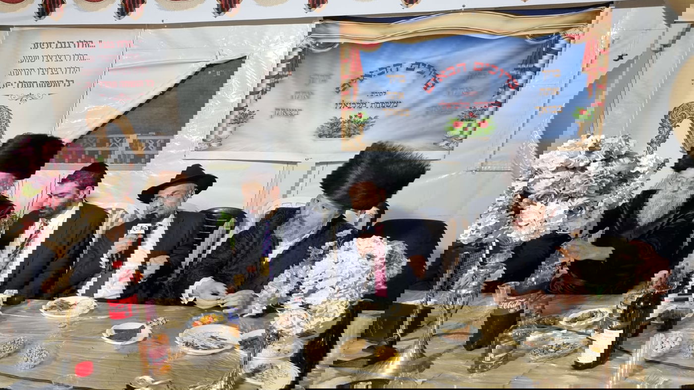 כל המי ומי בשמחת חג בסוכת ח"כ מיכאל מלכיאלי | גלריה