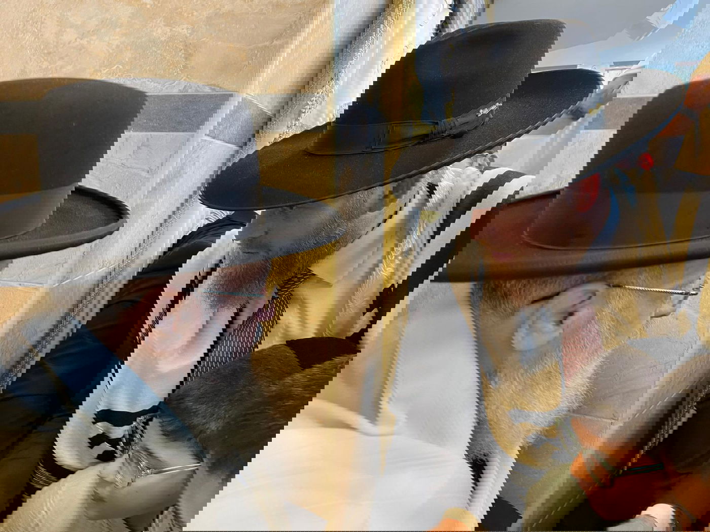 תיעוד מיוחד: תפילה, נענועים ועלייה לרגל במעונו של הראש"ל