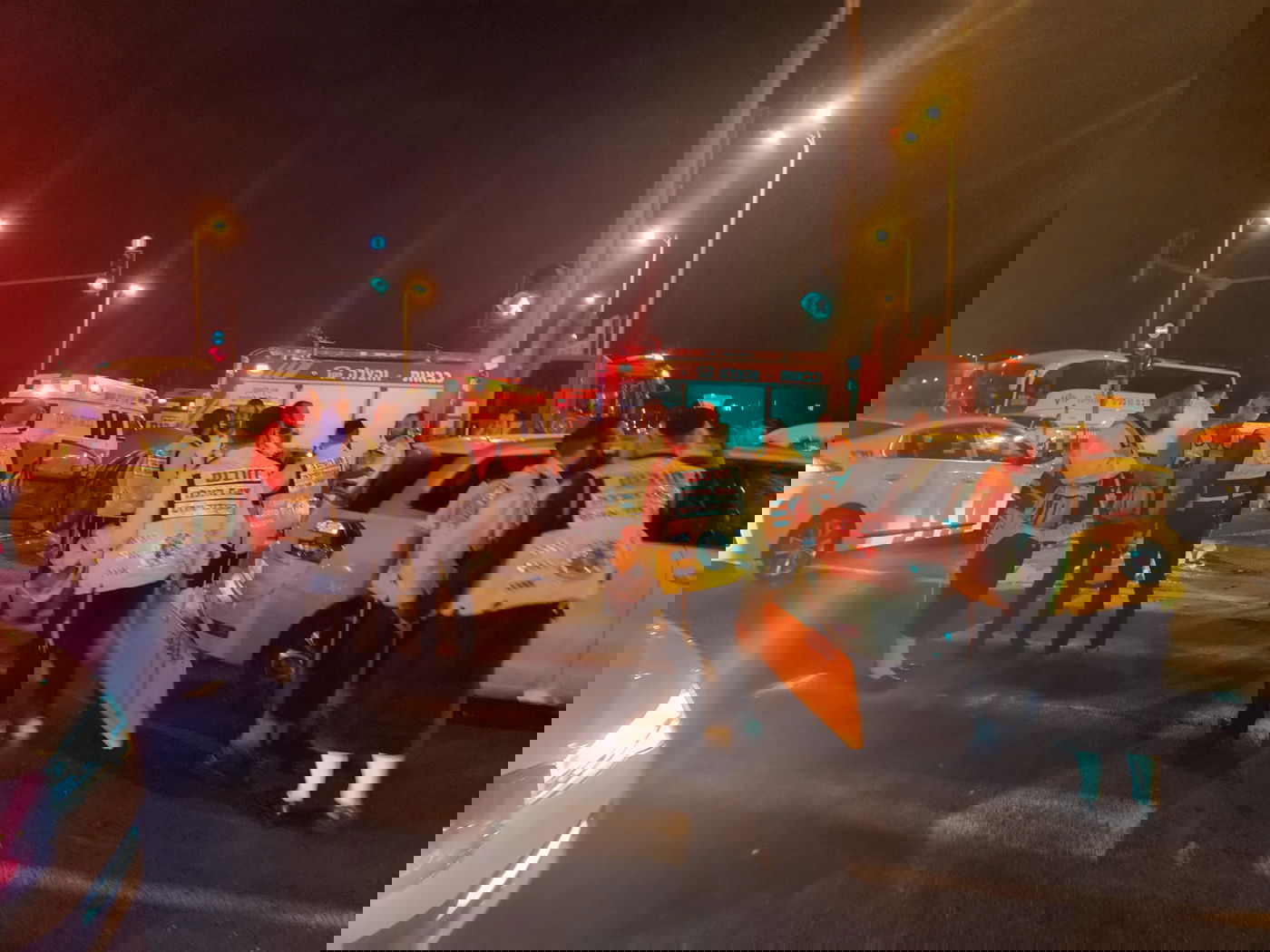 בת 20 נפצעה אנוש; החשד: אחד הרכבים לא ציית לאור אדום