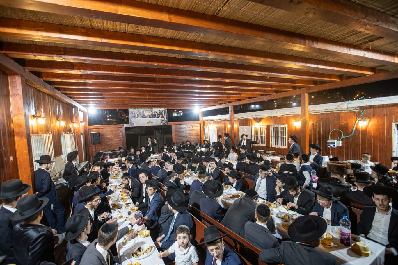 בגבעת זאב: הישיבה חגגה לראשונה שמחת בית השואבה