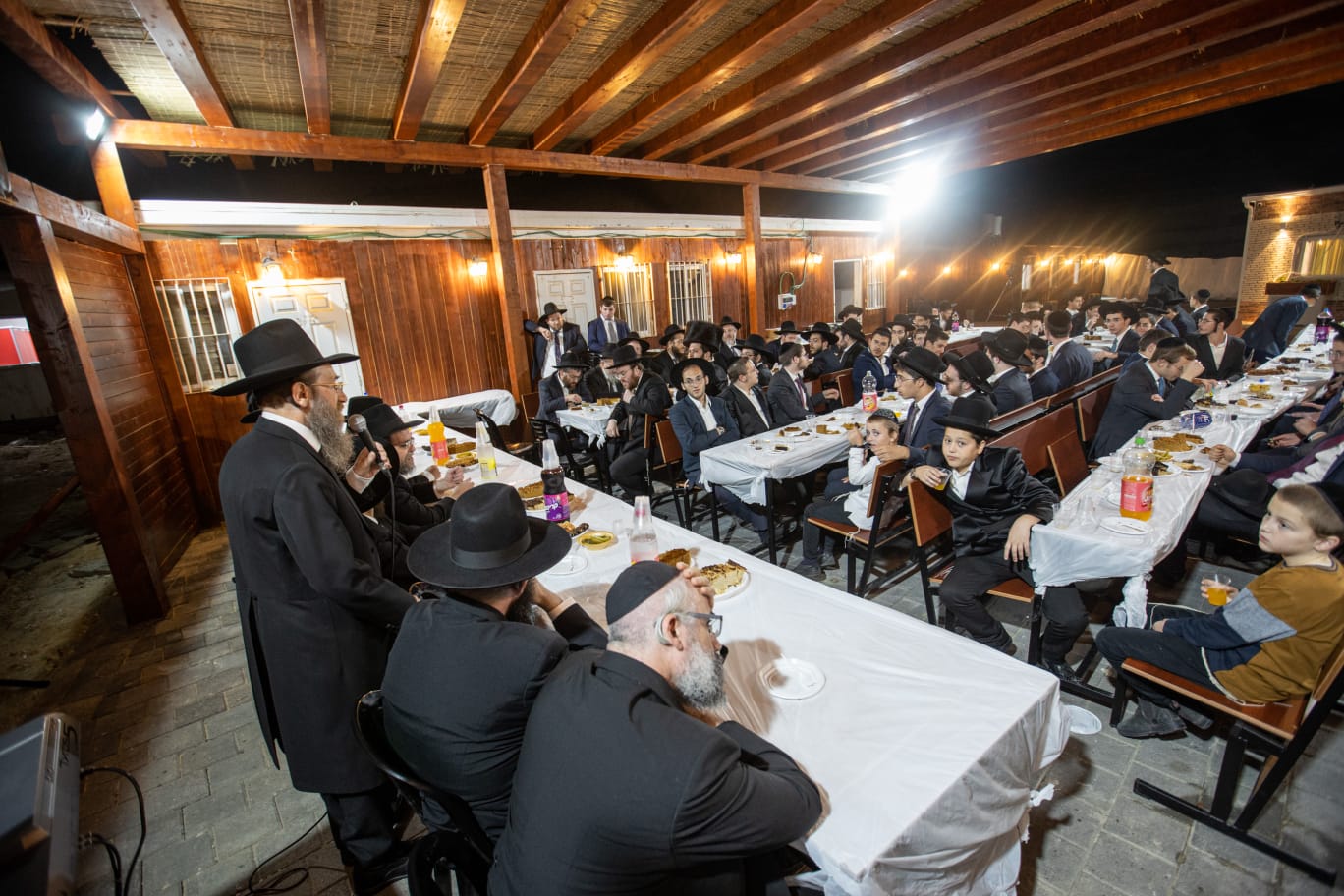 בגבעת זאב: הישיבה חגגה לראשונה שמחת בית השואבה