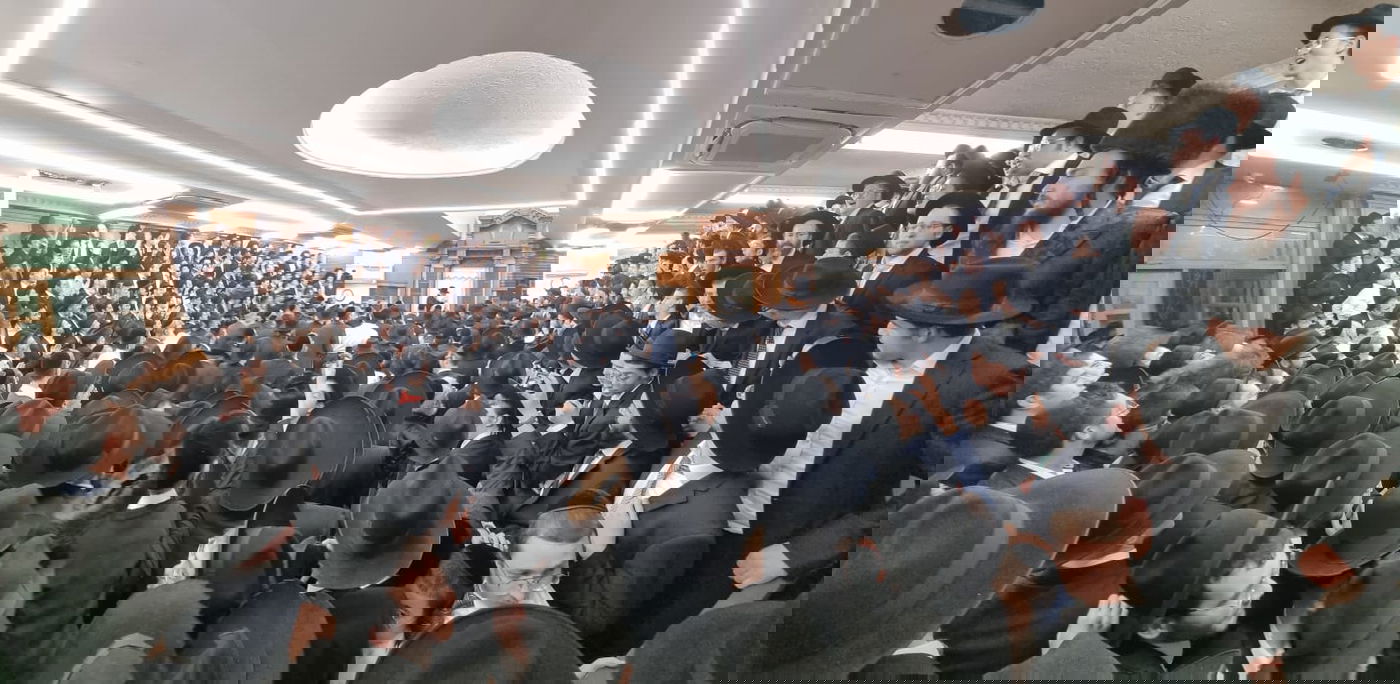 אל תוך הלילה: תיעוד מהריקודים בבית מדרשו של המשגיח