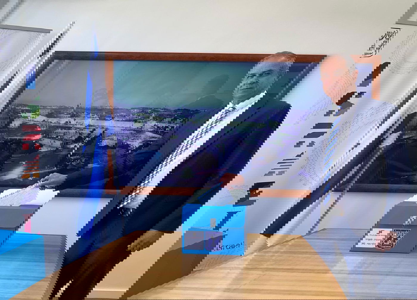 הבחירות לכנסת ה-2022 יצאו לדרכן: הקלפיות בעולם - נפתחו