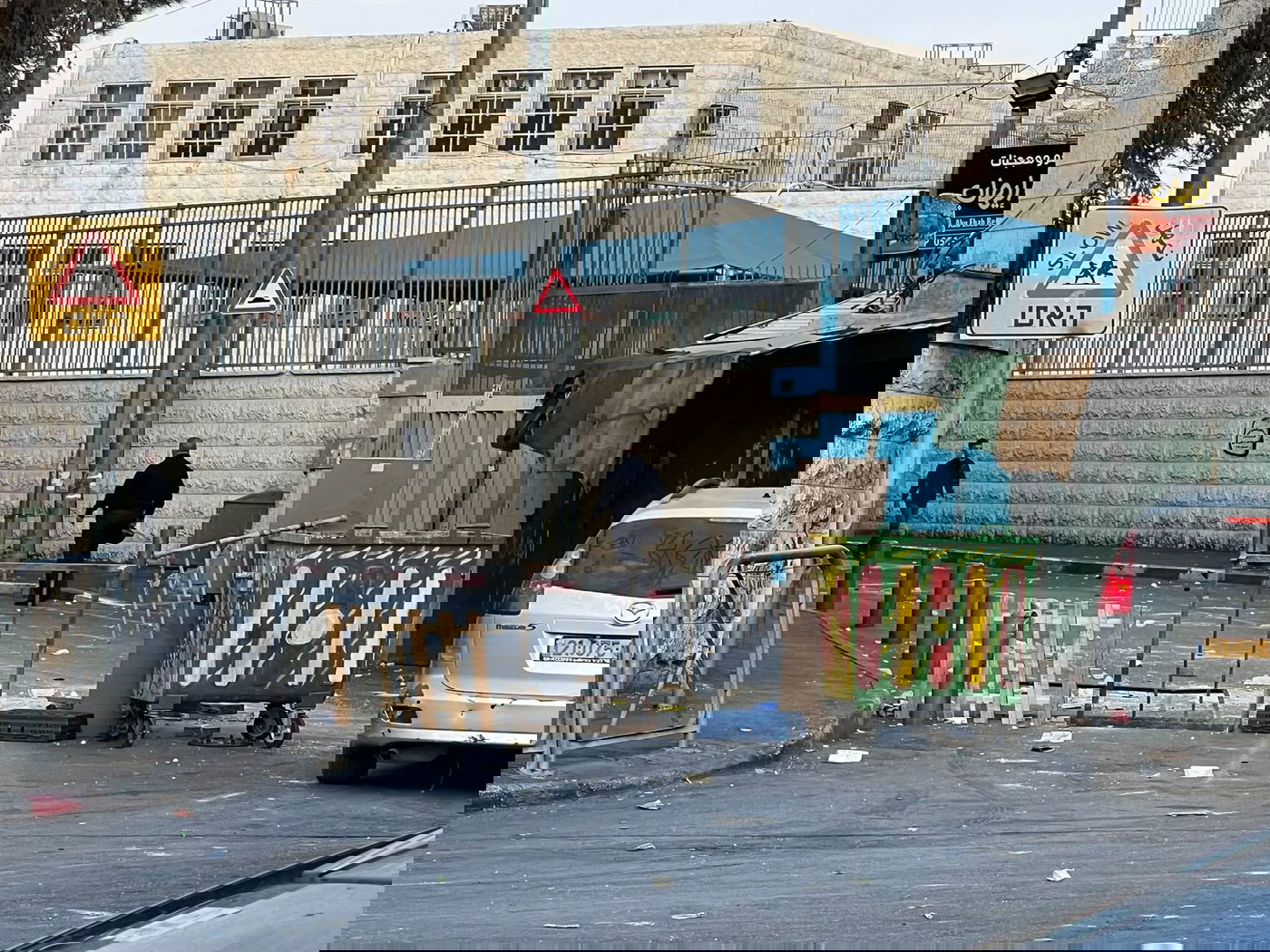 המחסום היום בצהרים בשכונת אבו-טור