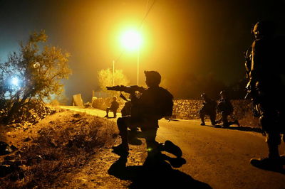 פעילות החיילים ביו"ש