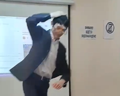 נער רוסי לא שוחרר מהלימודים - ועשה הקפות בבית ספר