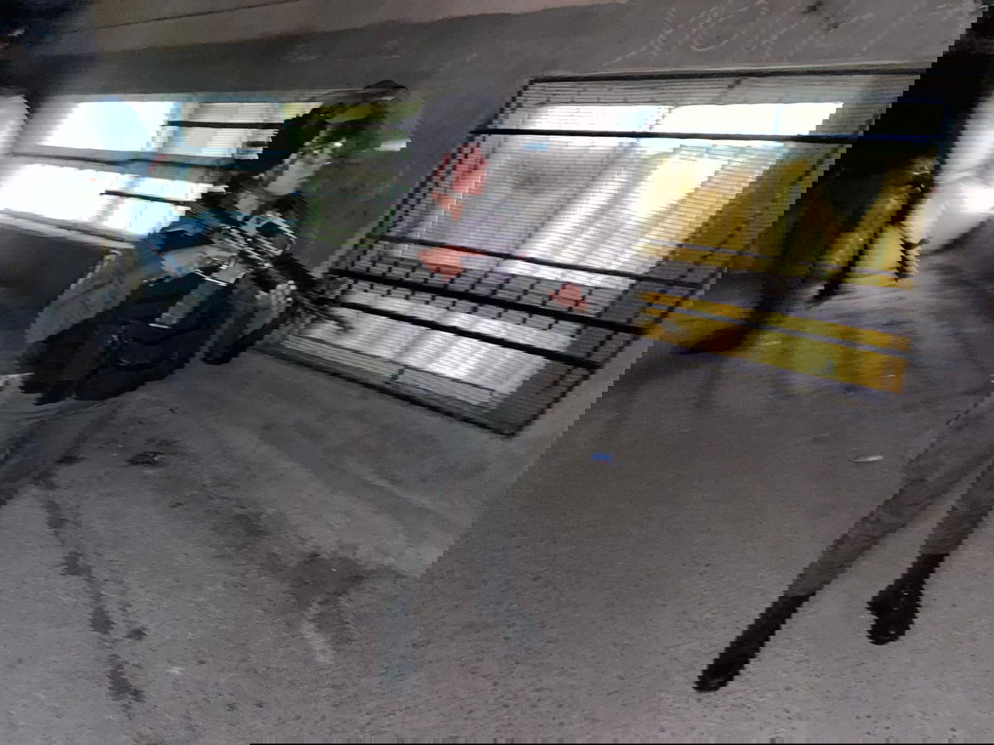 אביו ואחיו של המחבל נעצרו, מטען הושלך ולוחמים נפצעו