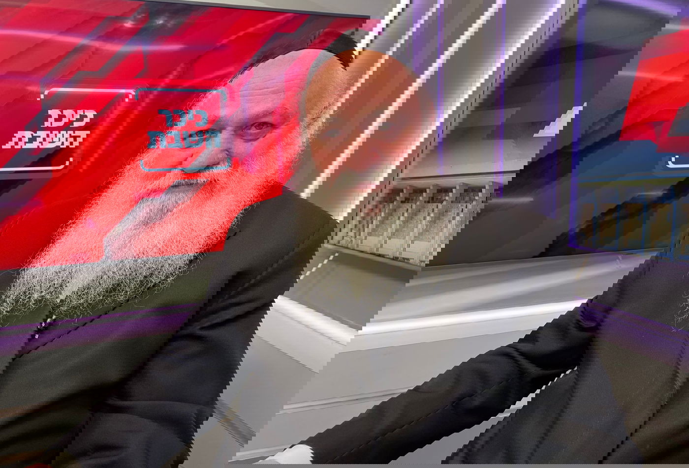 יצחק גולדקנופף באולפן 'כיכר השבת'