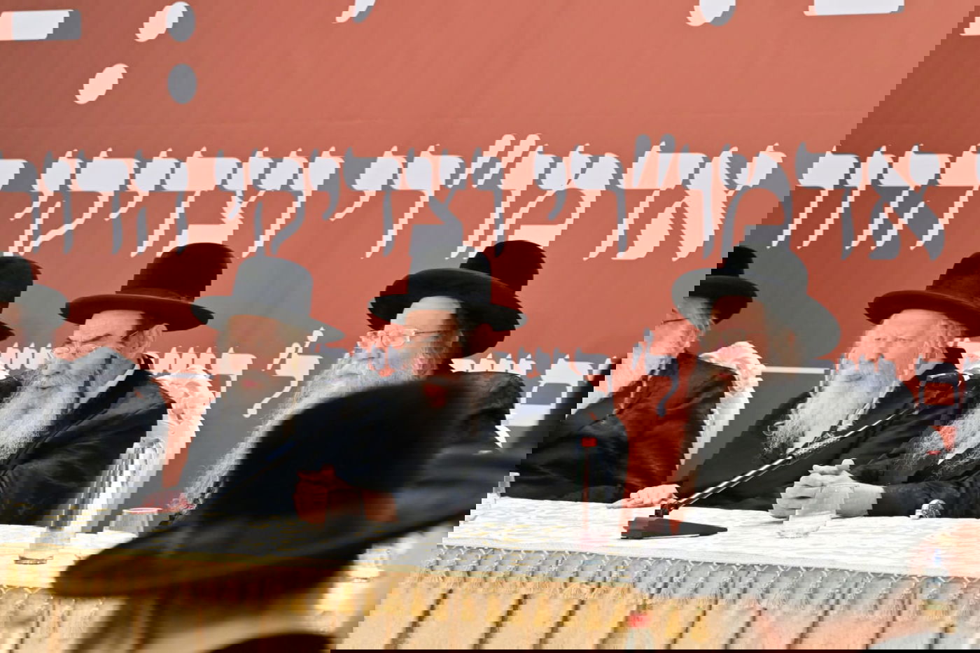 עשרות אדמו"רים ומנהיגי קהילות חסידיות התכנסו בירושלים