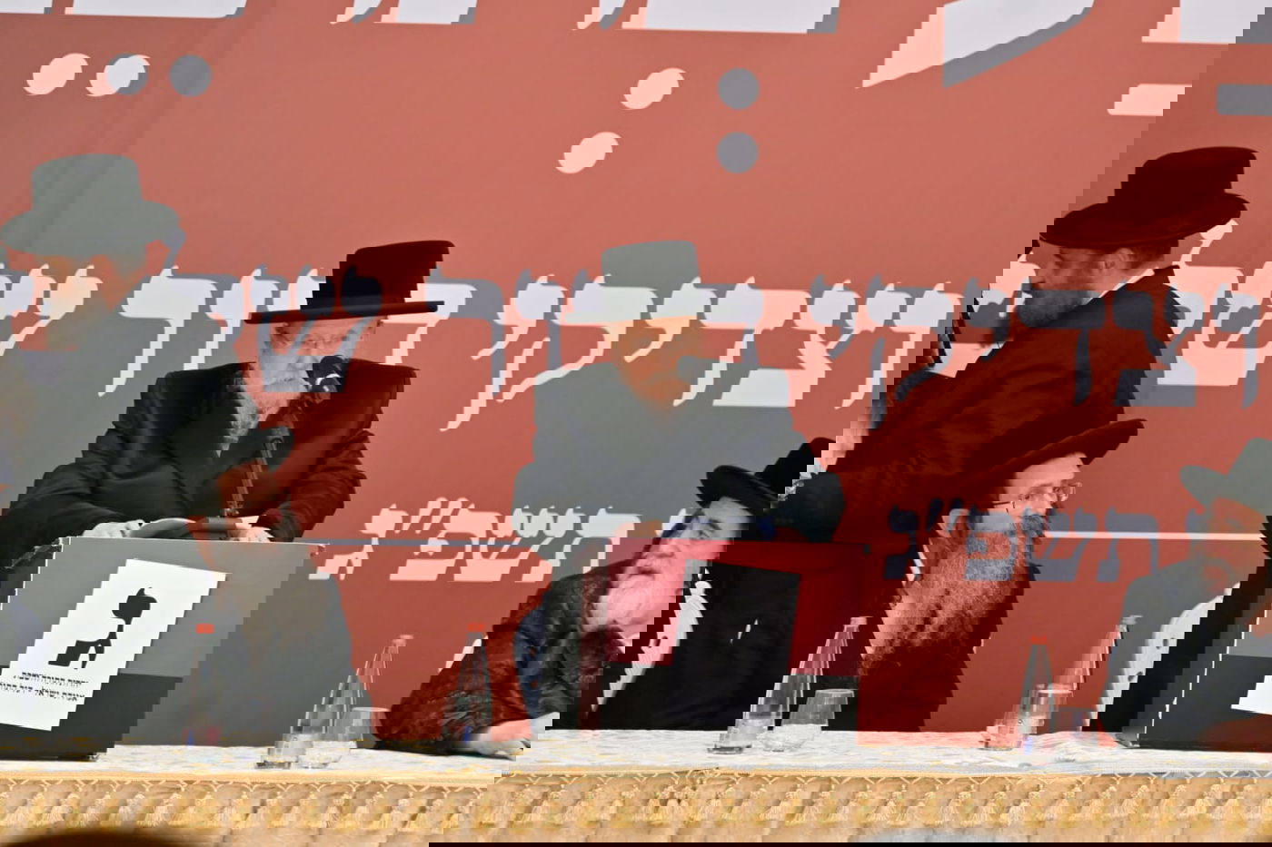 עשרות אדמו"רים ומנהיגי קהילות חסידיות התכנסו בירושלים