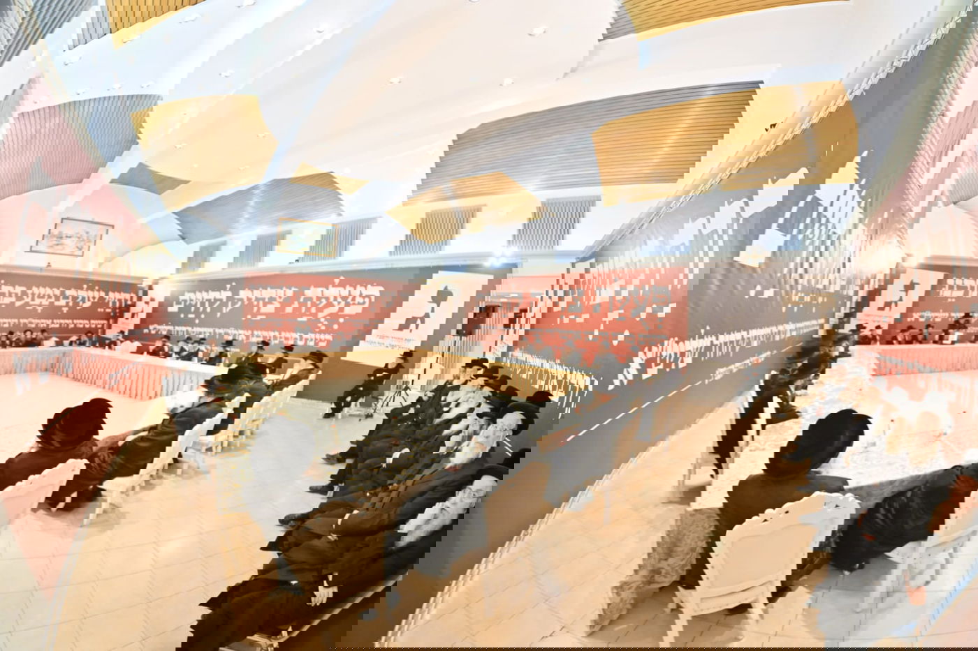 עשרות אדמו"רים ומנהיגי קהילות חסידיות התכנסו בירושלים