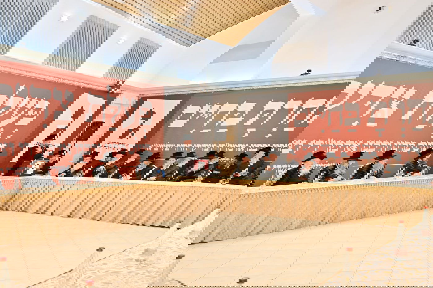 עשרות אדמו"רים ומנהיגי קהילות חסידיות התכנסו בירושלים