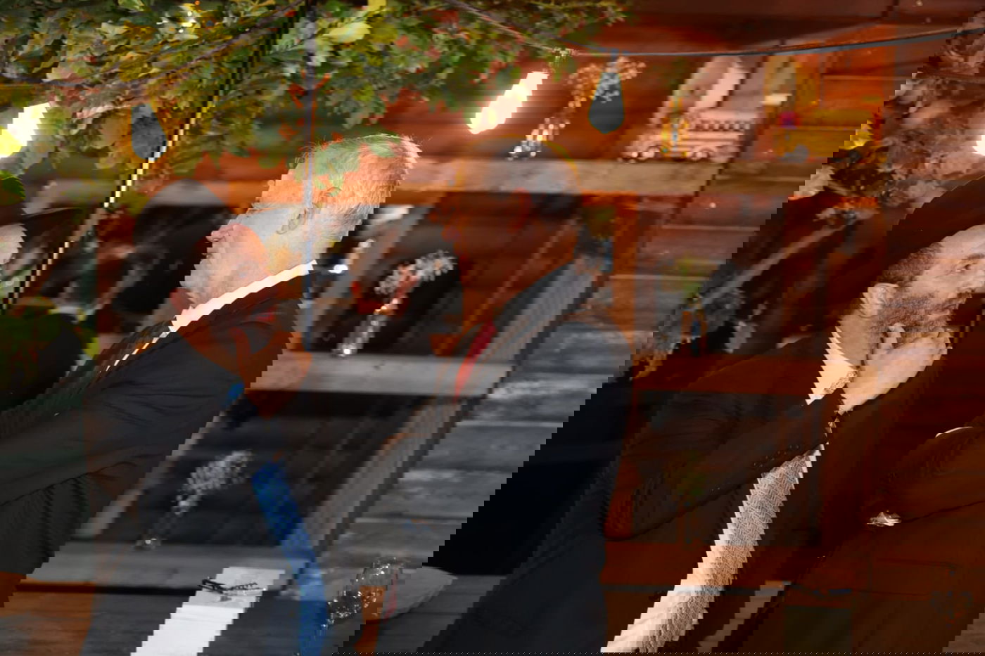 שייח'ים מדובאי רקדו בחתונת בתה של עומר ינקלביץ • צפו