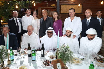 שייח'ים מדובאי רקדו בחתונת בתה של עומר ינקלביץ • צפו