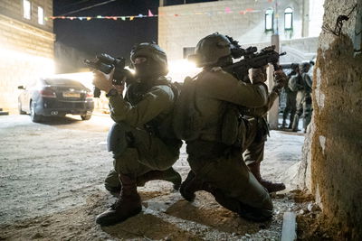 "שובר גלים": שלושה מבוקשים נעצרו בפעילות