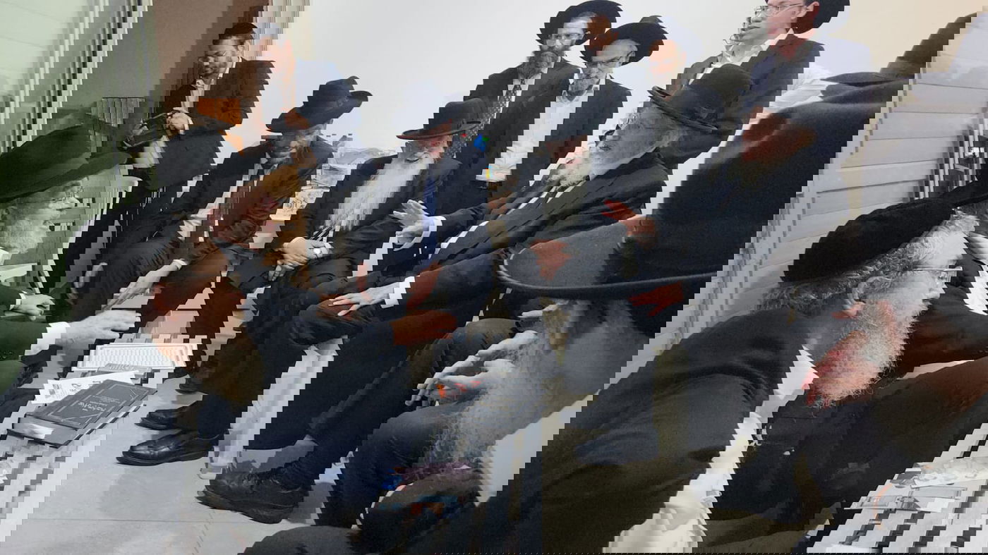 תיעוד מסכם: כולם הגיעו לנחם את חה"כ יעקב אשר