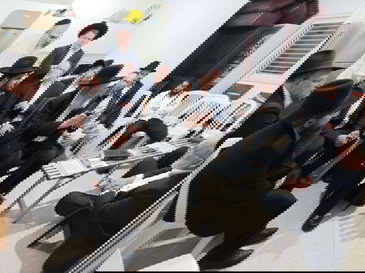 תיעוד מסכם: כולם הגיעו לנחם את חה"כ יעקב אשר