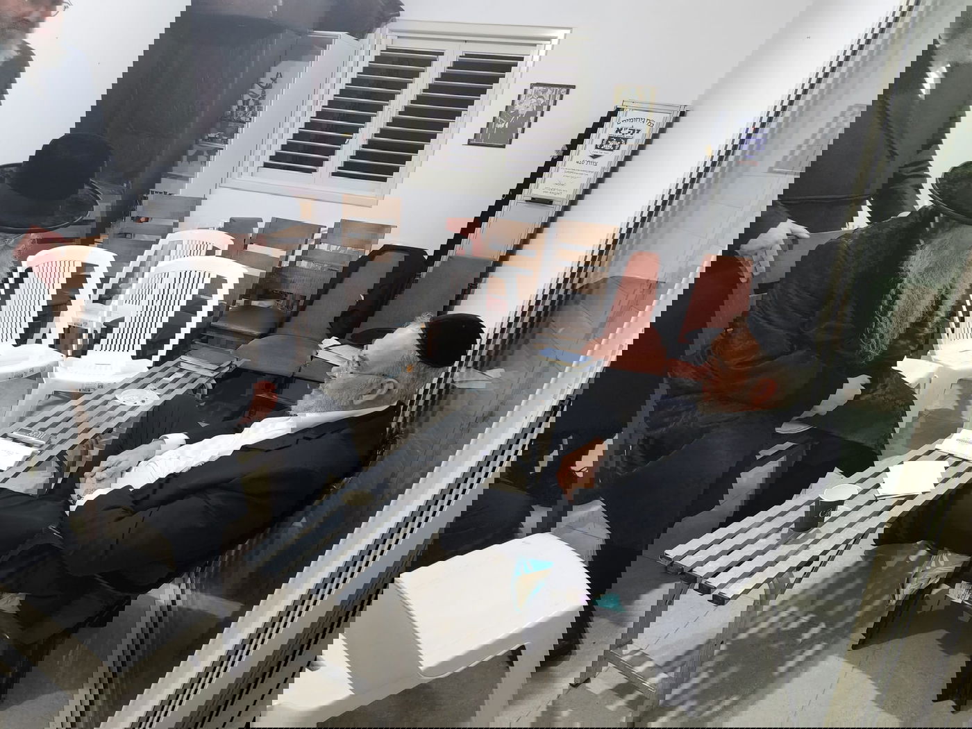 תיעוד מסכם: כולם הגיעו לנחם את חה"כ יעקב אשר