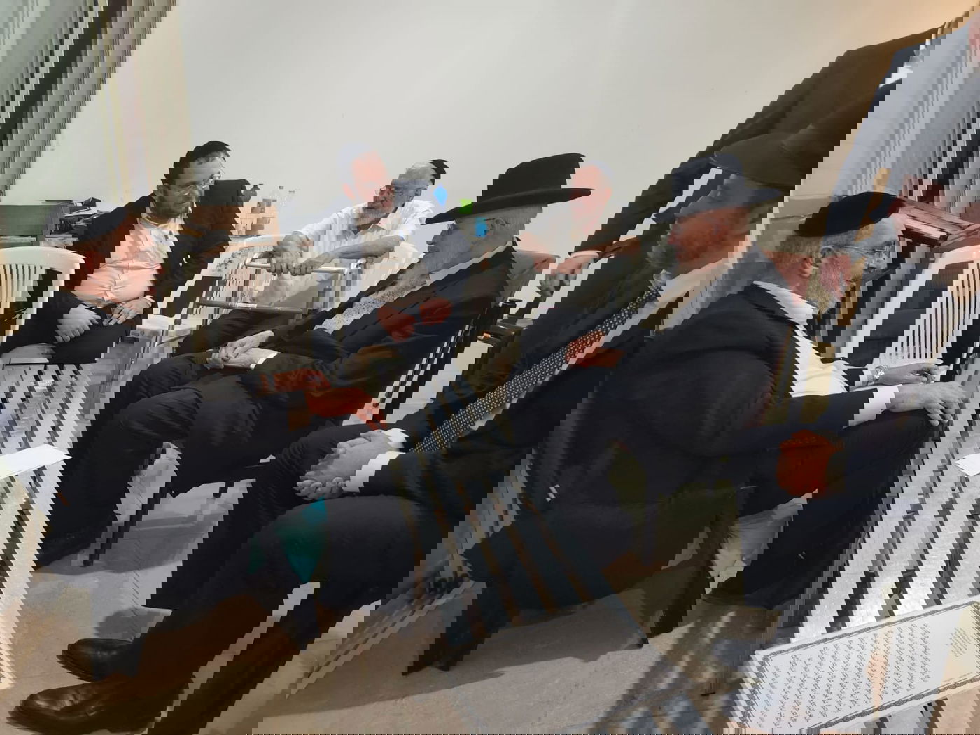 תיעוד מסכם: כולם הגיעו לנחם את חה"כ יעקב אשר