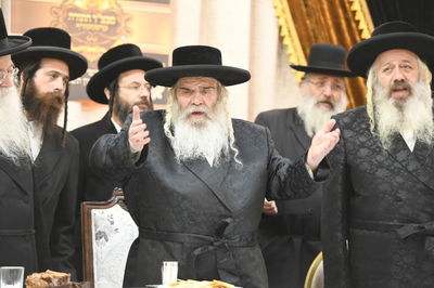 מעמד כבוד התורה וחלוקת תעודות בישיבת קרעטשניף