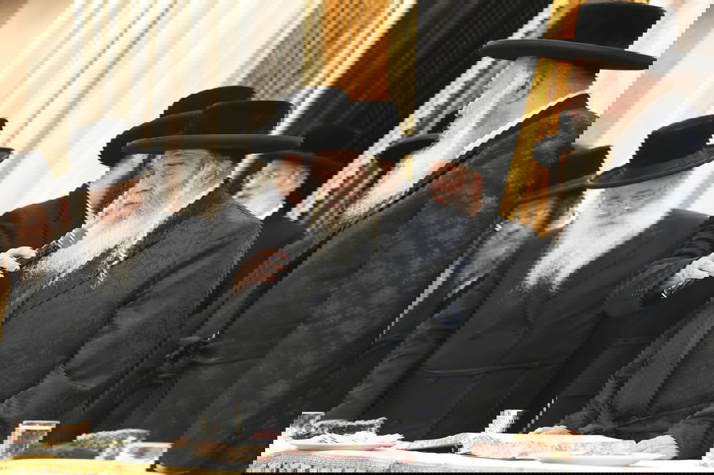 מעמד כבוד התורה וחלוקת תעודות בישיבת קרעטשניף