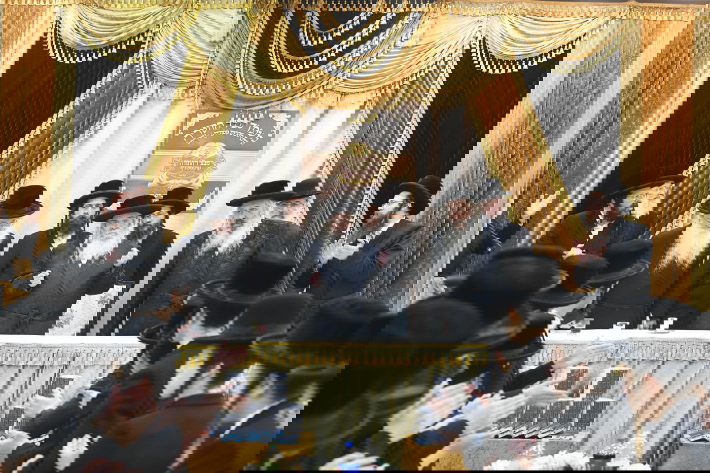 מעמד כבוד התורה וחלוקת תעודות בישיבת קרעטשניף