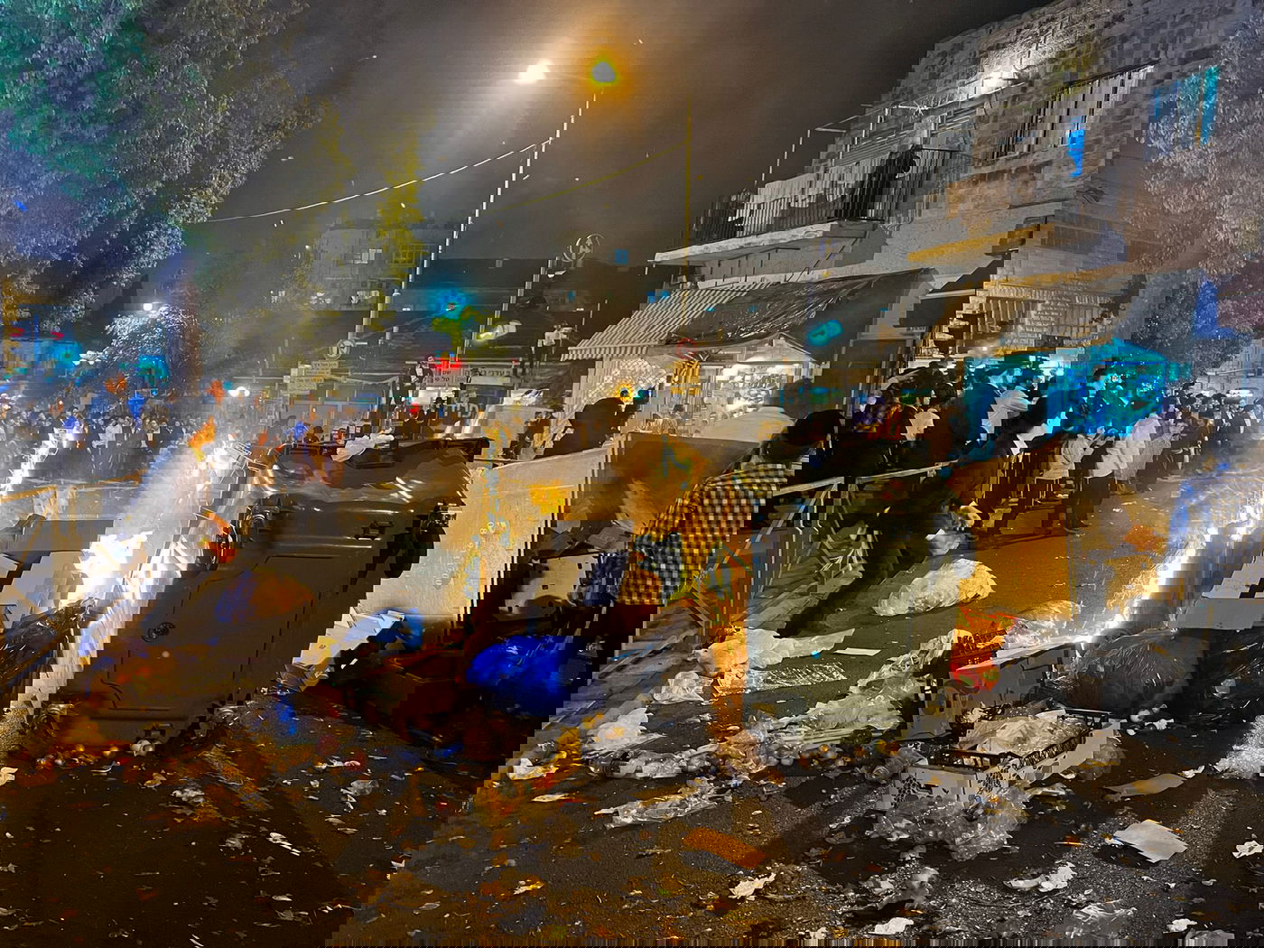 בזופניק: מאות מבני 'העדה' השתתפו בעצרת נגד הבחירות