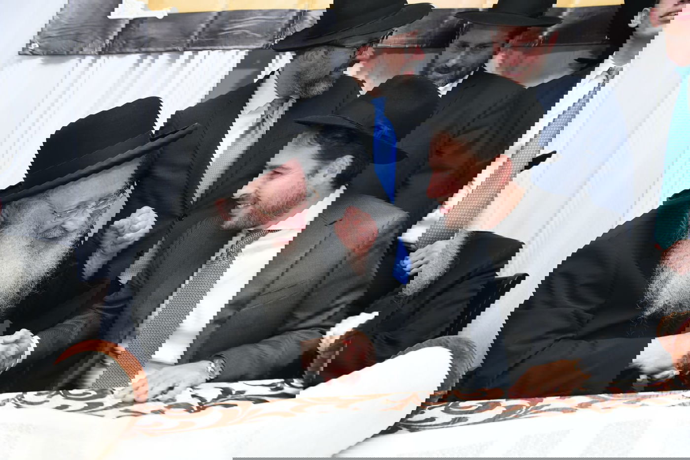 'בית מדרש גבוה' חגגו הכנסת ספר תורה והיכל חדש | צפו