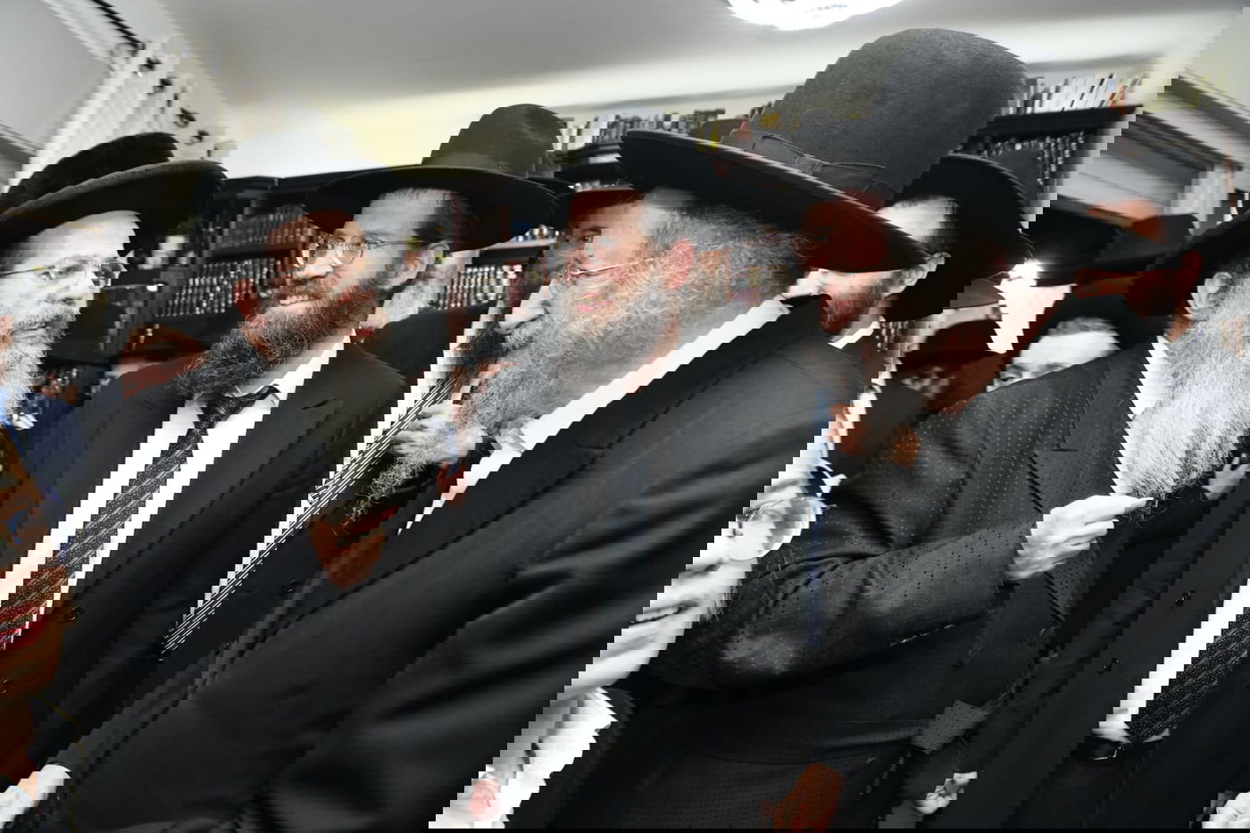 'בית מדרש גבוה' חגגו הכנסת ספר תורה והיכל חדש | צפו