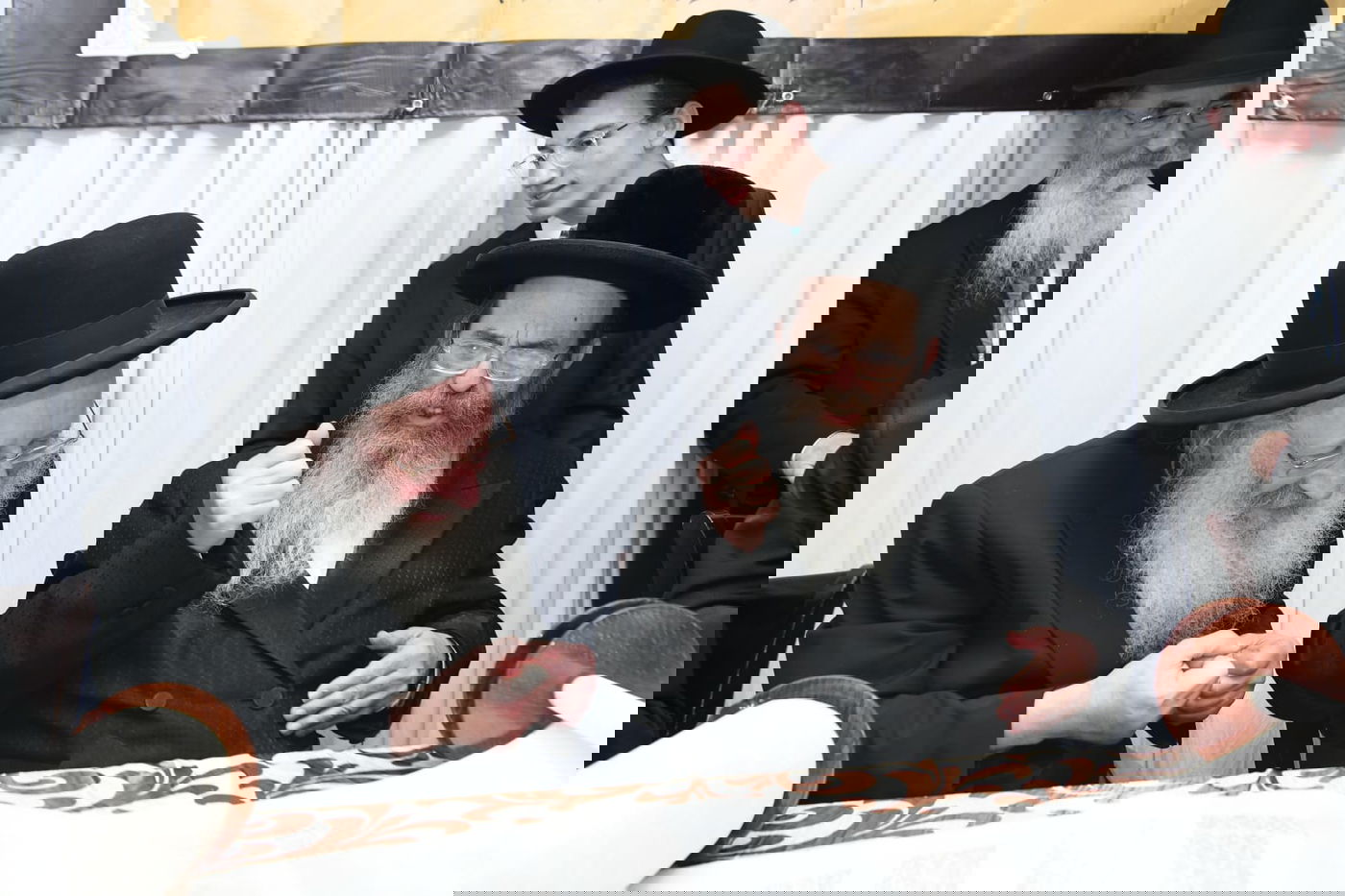 'בית מדרש גבוה' חגגו הכנסת ספר תורה והיכל חדש | צפו