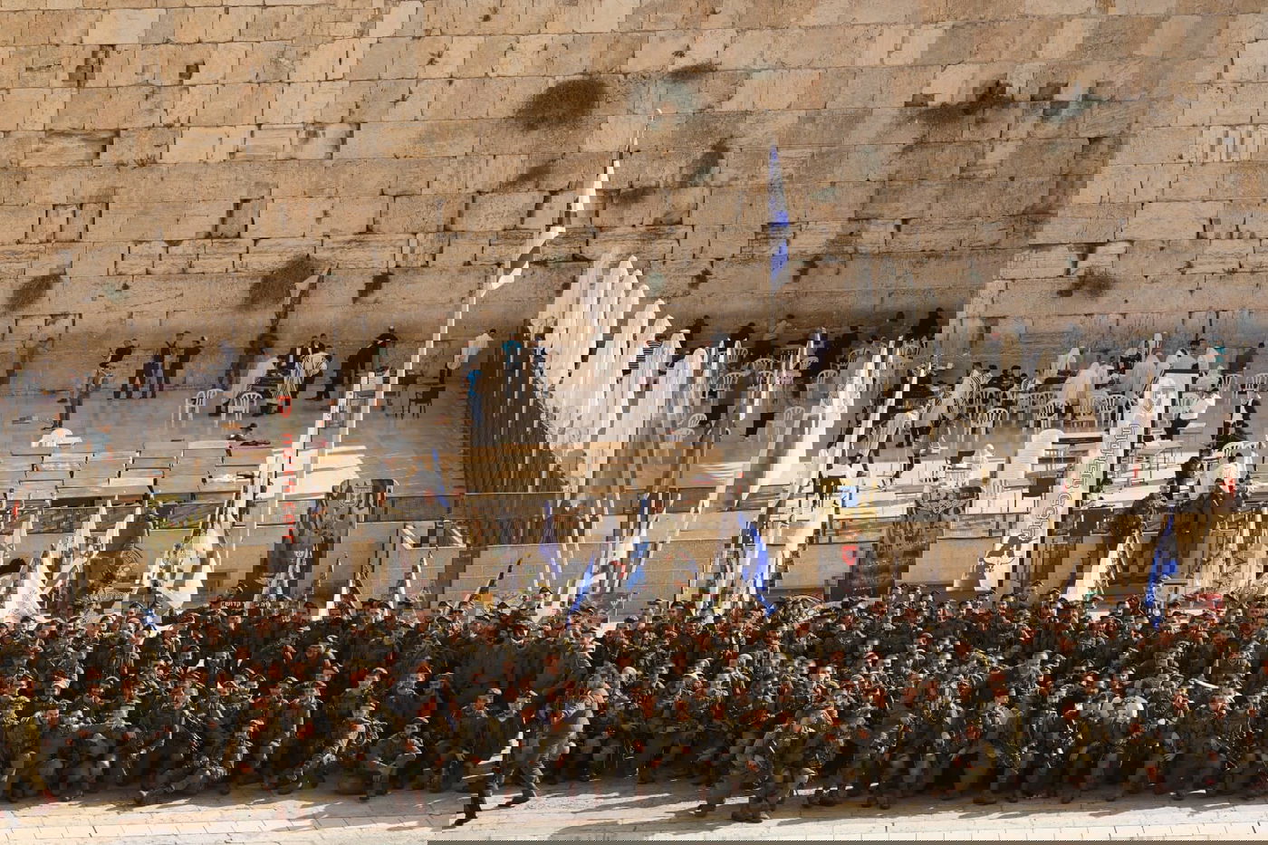 מאות החיילים החרדים נפרדו בצעדה חגיגית ברחובות ירושלים