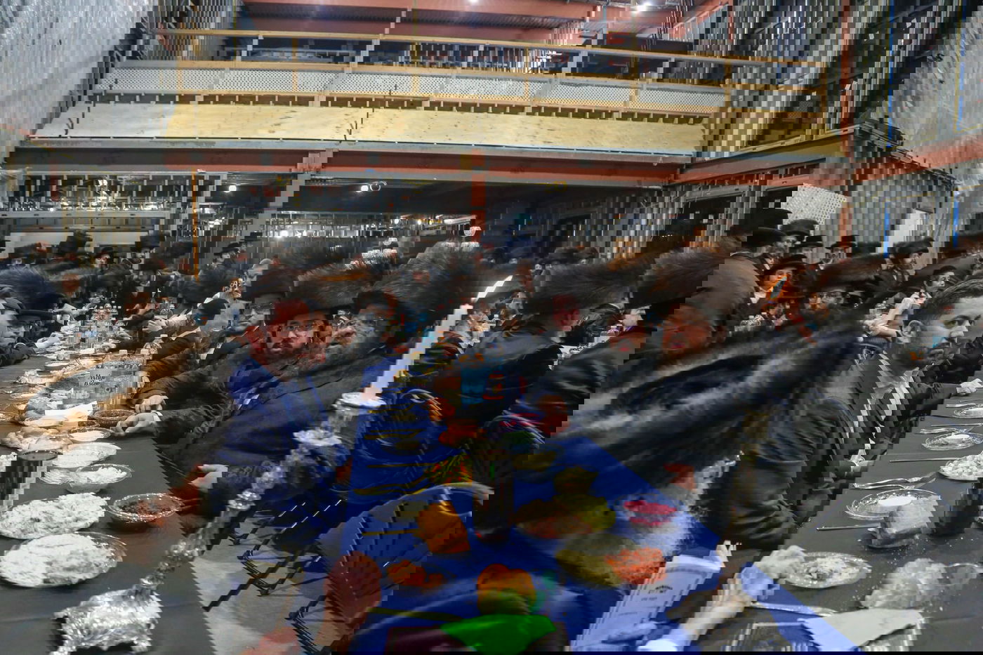 שמחת האירוסין לנכדי האדמו"רים מקרעטשניף וסקווירא