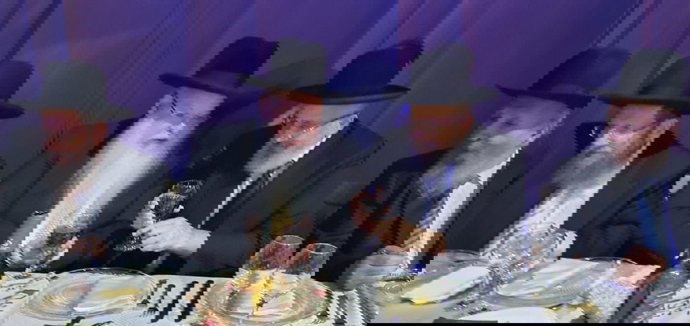 רב העיר אלעד חיתן את נכדו הראשון, אישי ציבור באו לברך