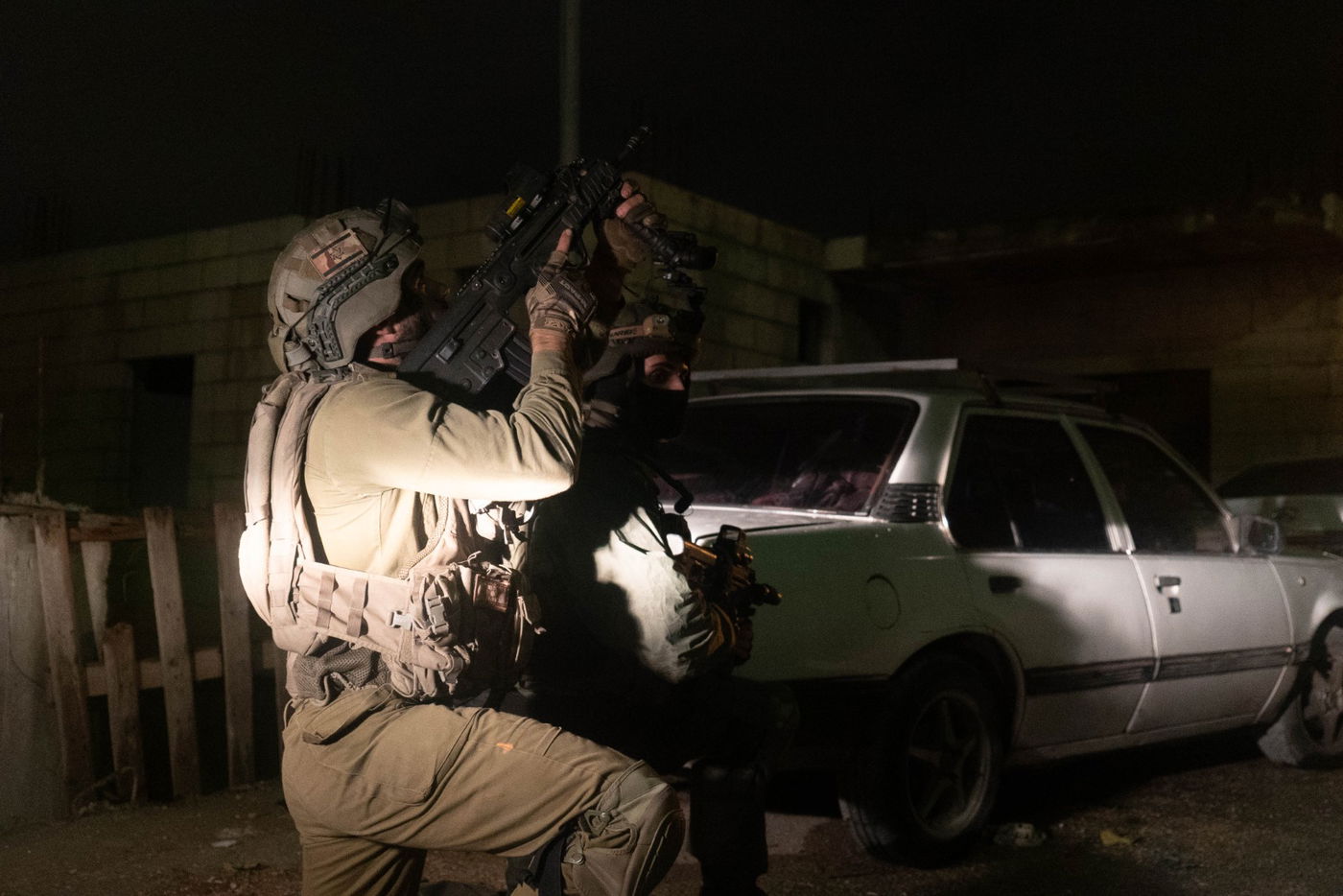 תיעוד: לוחמי צה"ל ושב"כ עצרו שמונה מבוקשים ביו"ש