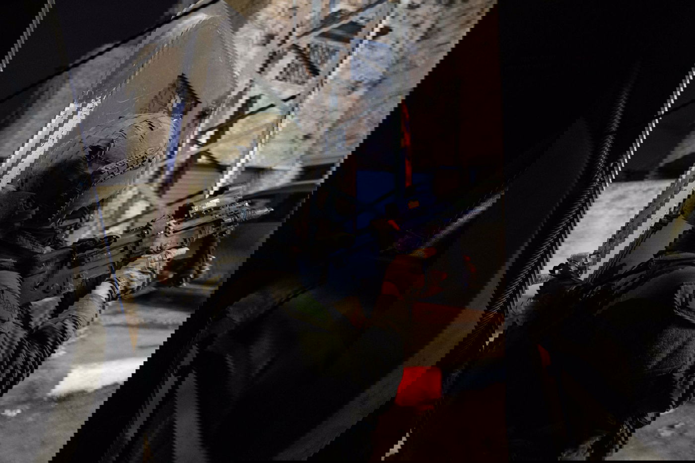 כוחות הביטחון עצרו 12 מבוקשים; תיעוד מקסדת הלוחם