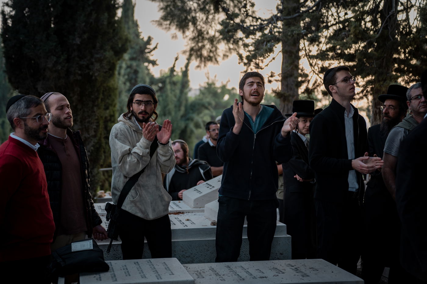 ביום היארצייט: המונים עלו לקברו של ר' שלמה קרליבך