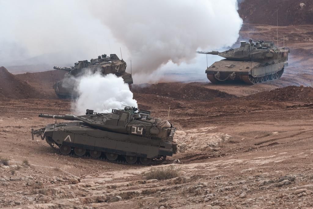 מקבלי האות: עלות השחר, שובר גלים ו'פעולות עלומות'