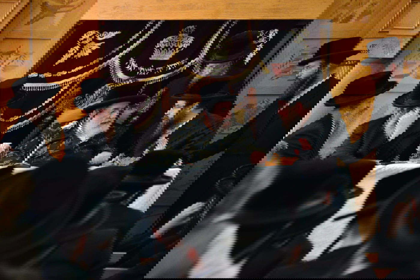 הרבי מויז'ניץ ביקר בישיבה וחיזק את הבחורים